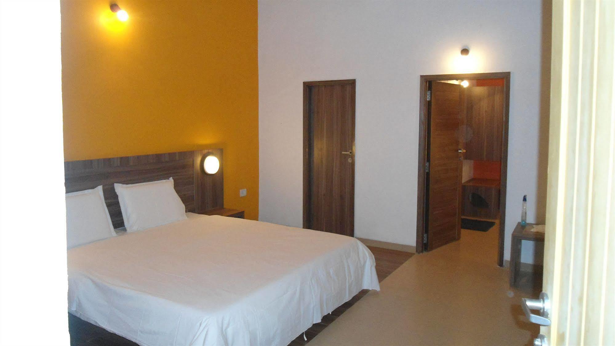 Golden Swan Beach Resort Murūd Kültér fotó